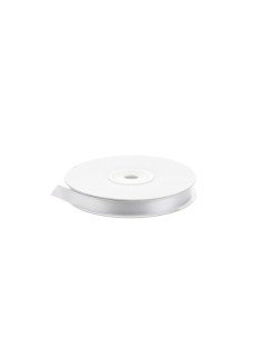 Ruban de satin argenté