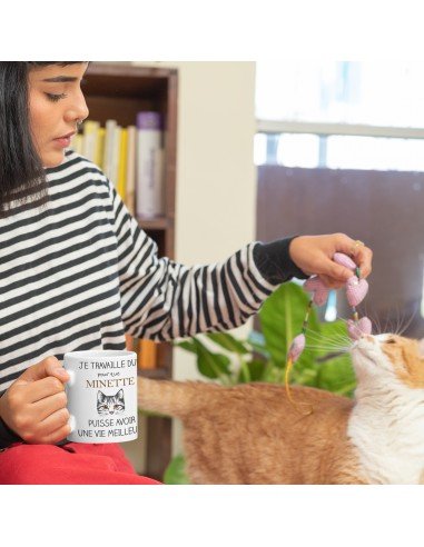 Tasse Mug Personnalisable Nom du Chat- Je travaille dur pour que mon chat puisse avoir une vie meilleure - Cadeau à Personnalise